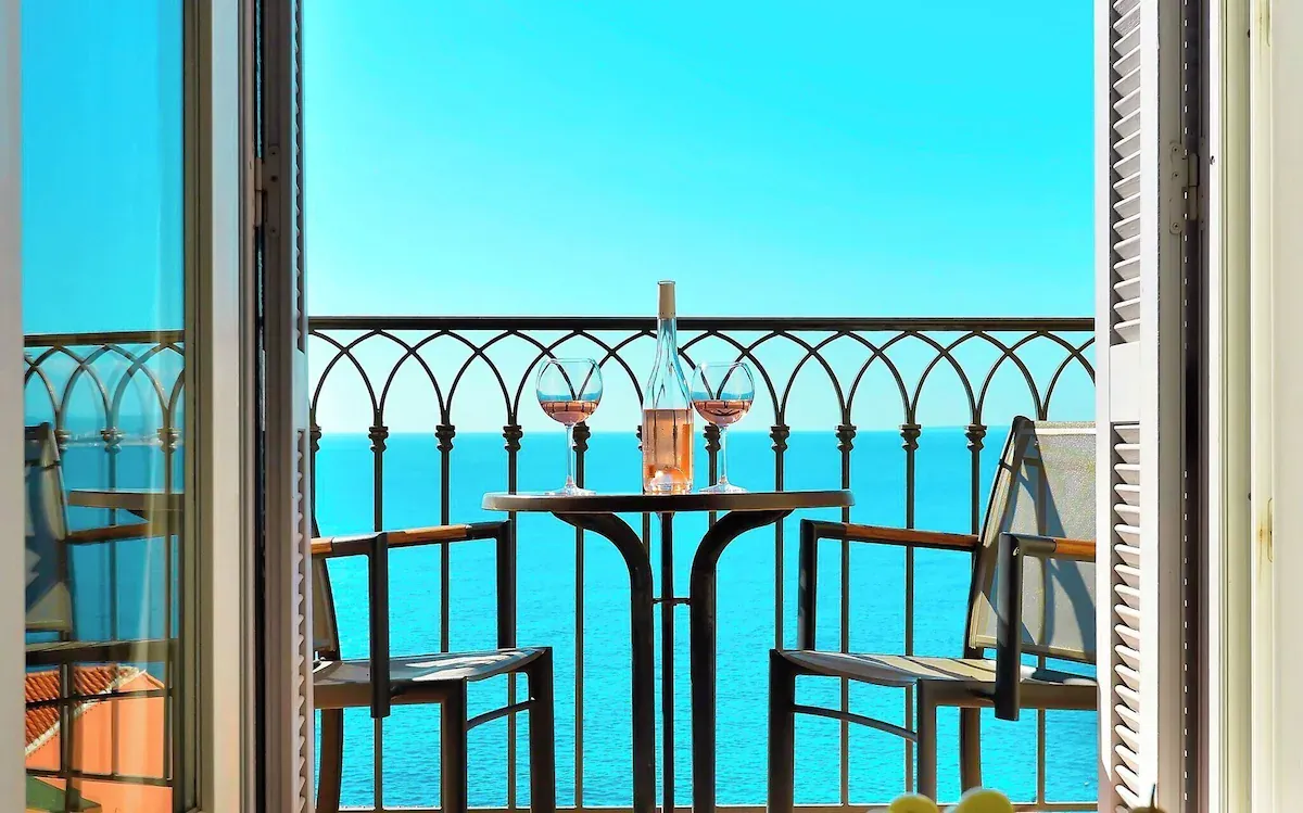 Top Places to Stay in Nice, France – A Travey Club Guide