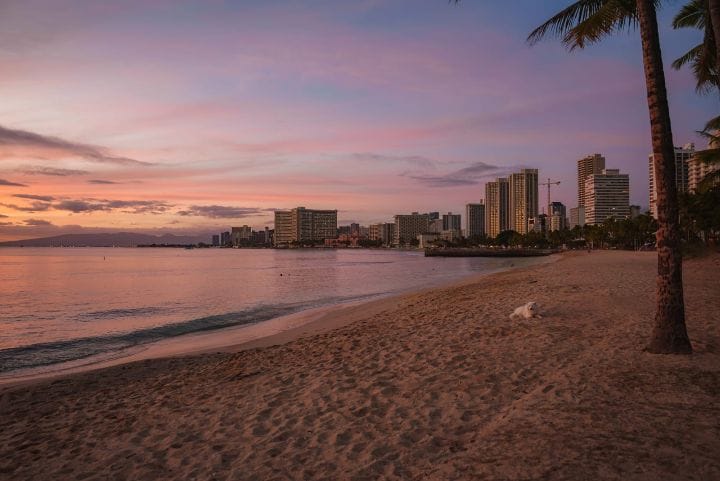 Top Areas to Stay in Honolulu, Hawaii: A Travey Club Guide