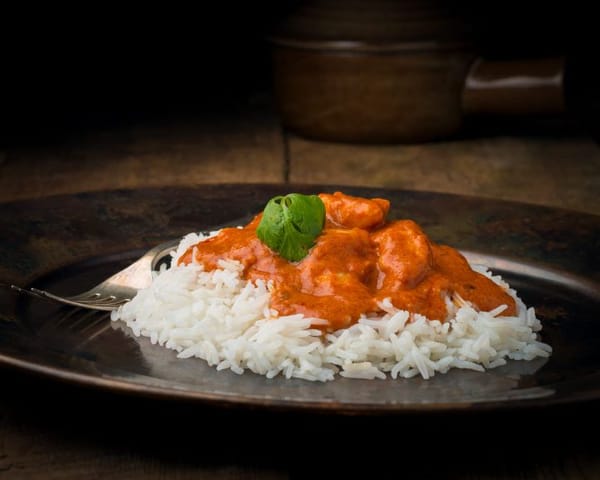 What to Eat in Delhi: A Travey Club Food Guide to the City’s Most Iconic Dishes