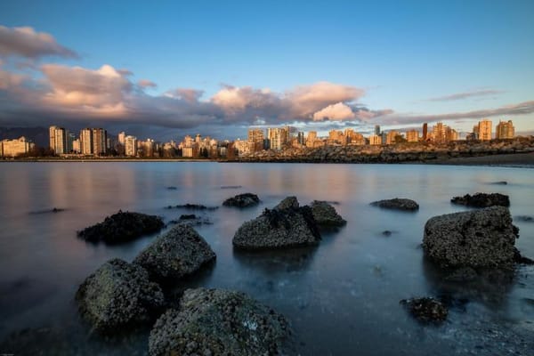 10-Day Canada Family Signature Itinerary: Banff, Lake Louise, Jasper, Whistler & Vancouver — From New York